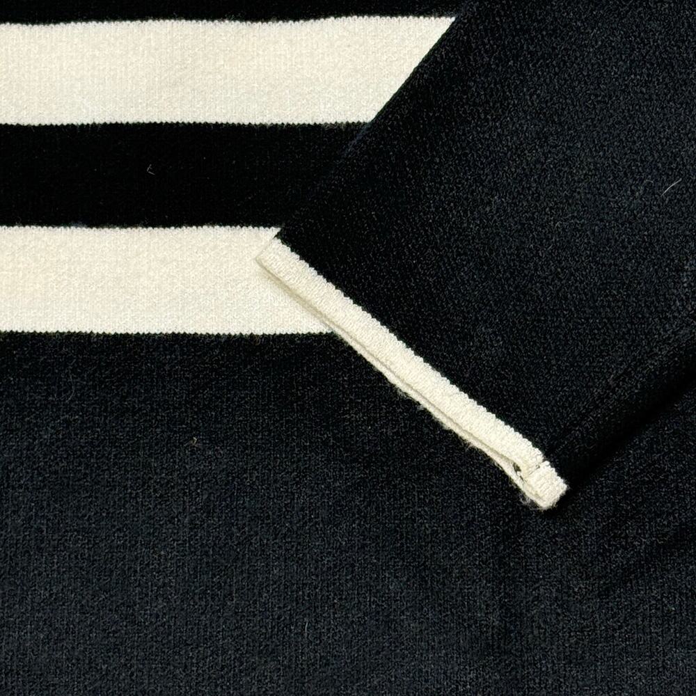 Tahari Women’s Medium Black White Striped Mock Neck Sweater Tunic Oversized Soft - Picture 2 of 8